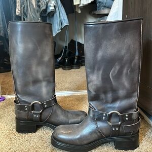 Steve Madden boots